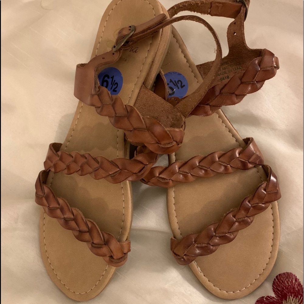Sotto Sopra Leather Sandals, Size 6 1/2, Brand New